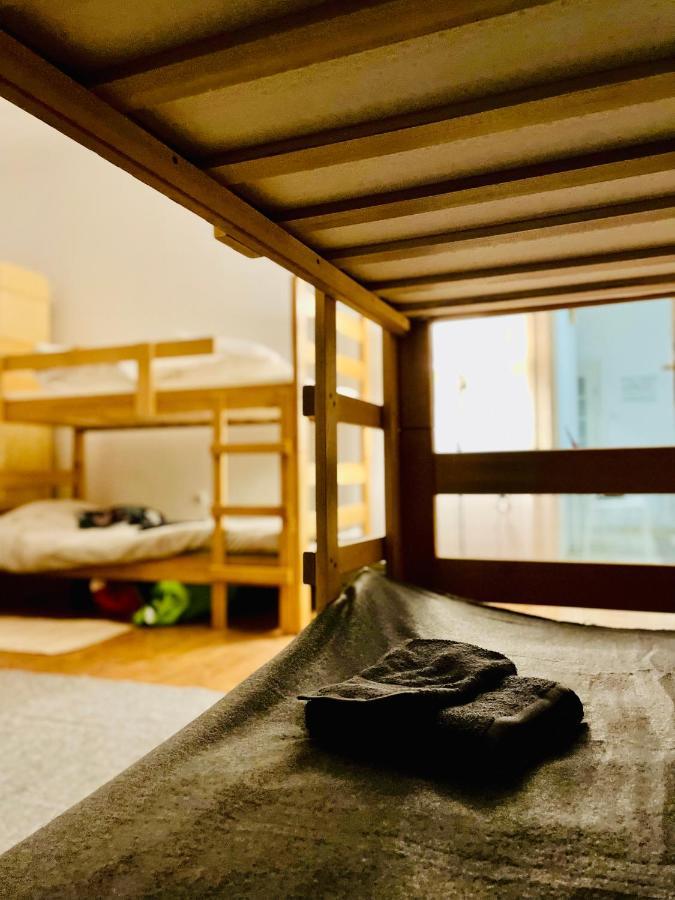 Hostel Stari Grad ノヴィ・サド エクステリア 写真